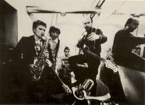 Tuomari Nurmio & Lasten mehuhetki-orkesteri