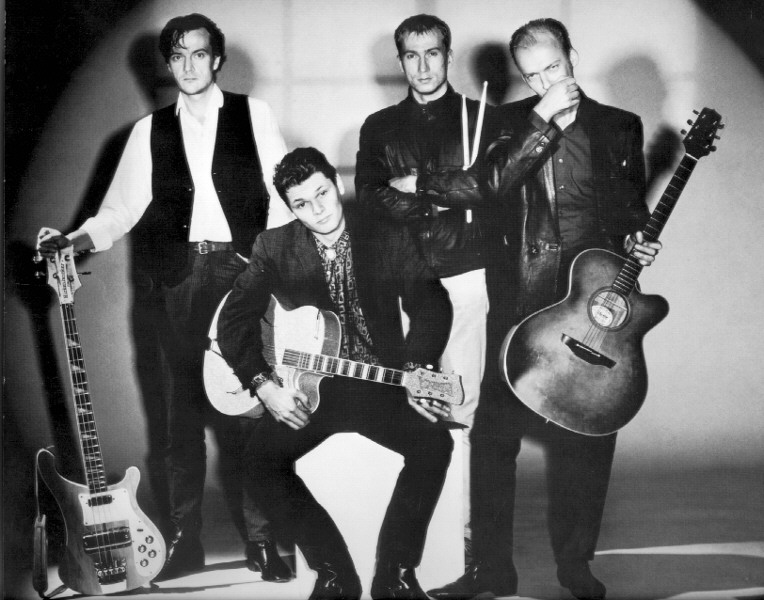 Tuomari Nurmio & K�ytetty� rakkautta-orkesteri