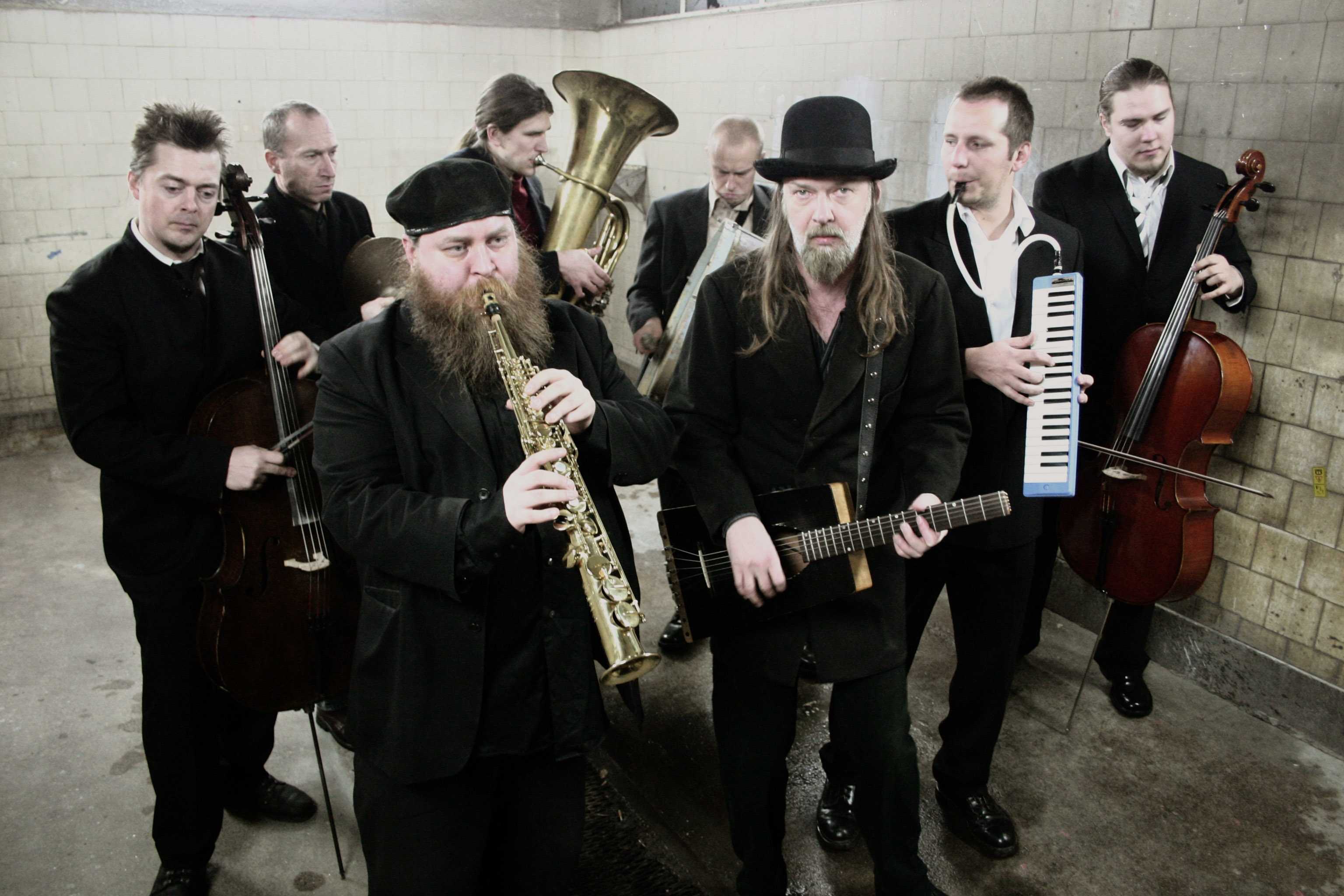 Tuomari Nurmio & Alamaailman Vasarat